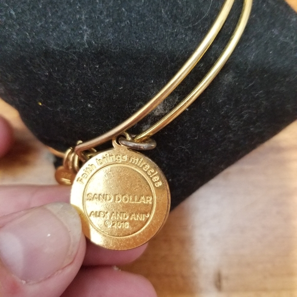 Alex and Ani Adjustable Bracelet Starfish Beautif - Picture 4 of 5